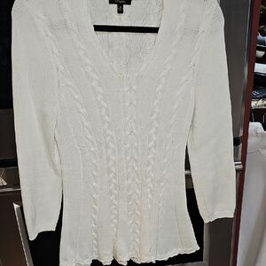 Cupio Cream V-Neck Cable Knit Sweater